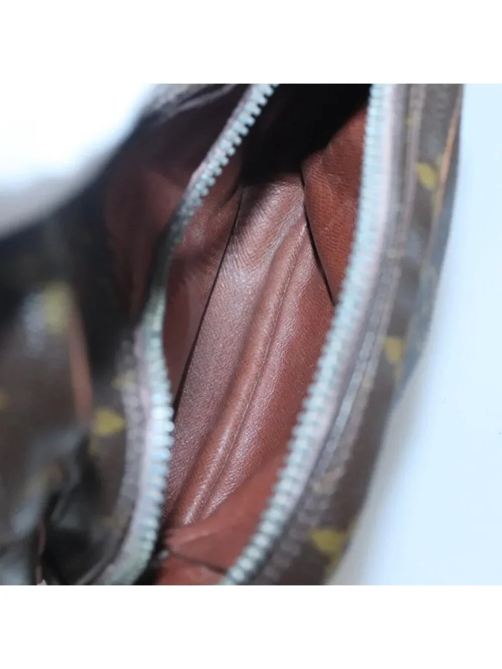 LOUIS VUITTON pre owned